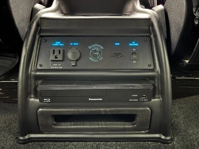 Used 2025 Gray Metallic Ford Explorer Limited SE image 55