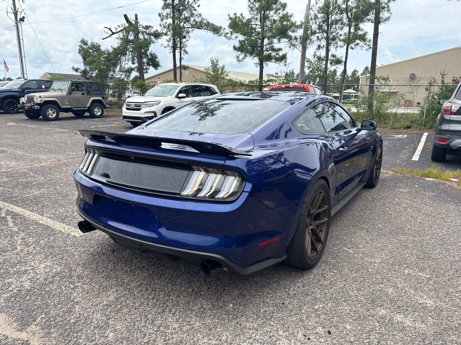 Used 2015 Blue Ford GT Premium image 6