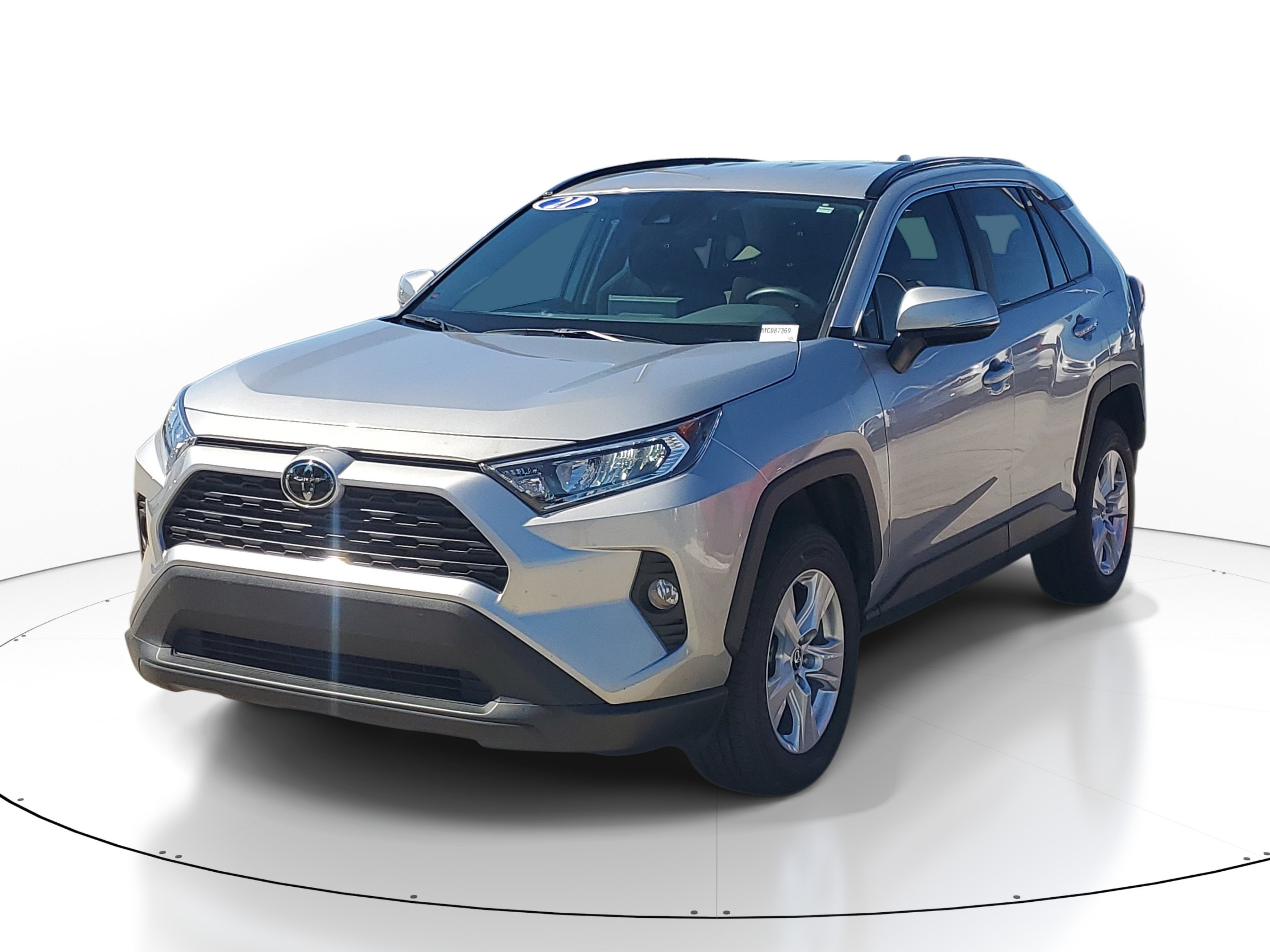 Used 2021 Silver Sky Metallic Toyota XLE image 2