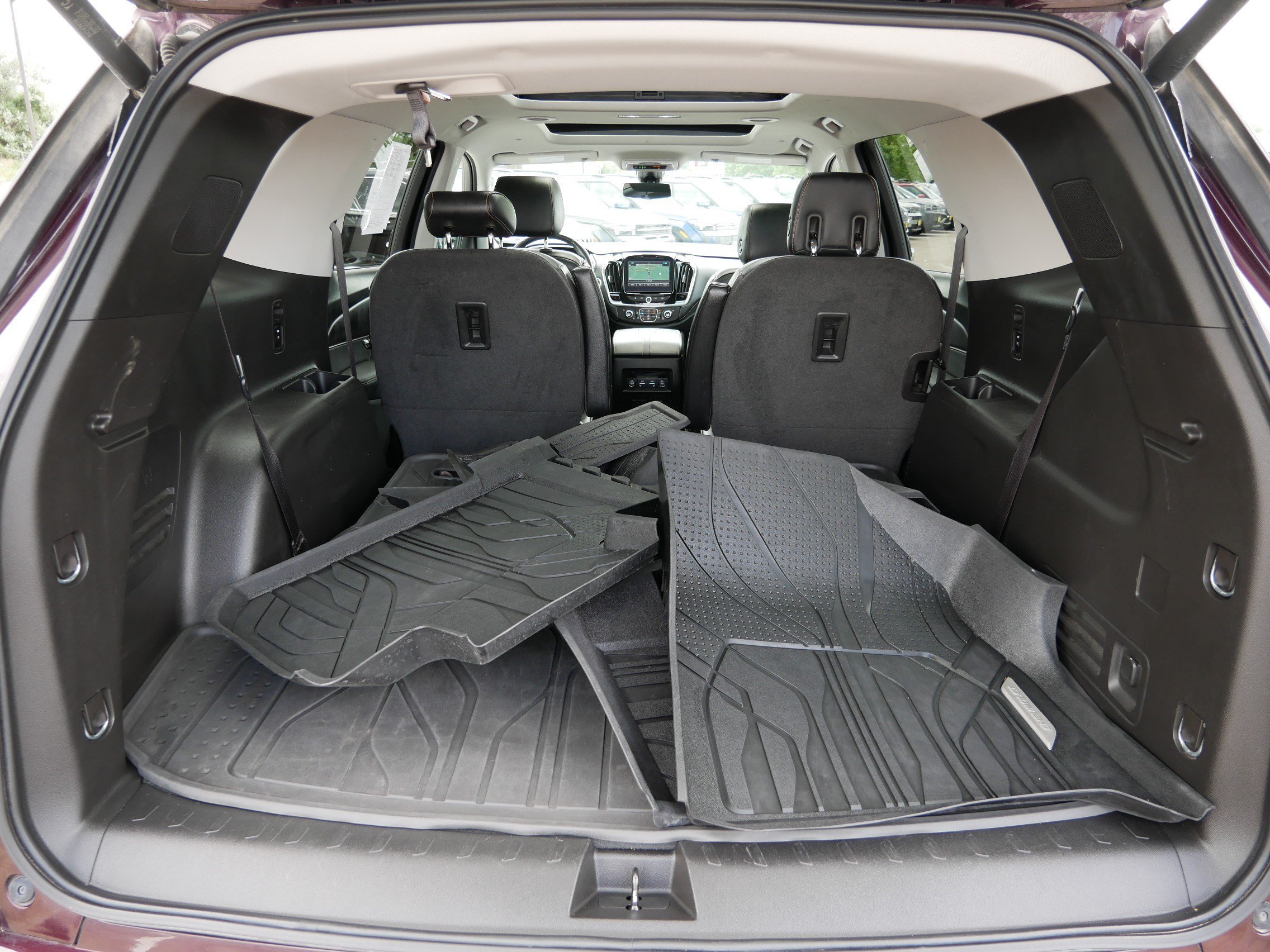 Used 2018 Black Currant Metallic Chevrolet Premier image 18