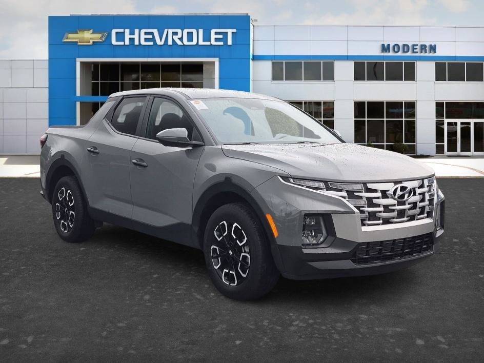 Used 2024 Hampton Gray Hyundai SEL image 7