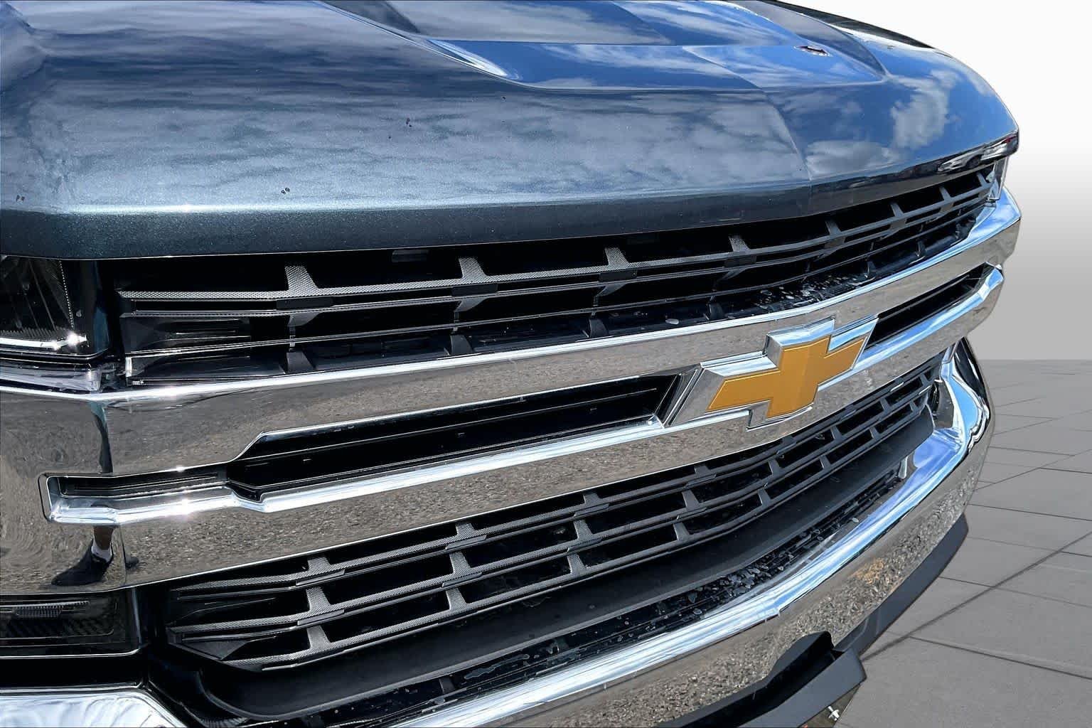 Used 2021 Shadow Gray Metallic Chevrolet LT image 30