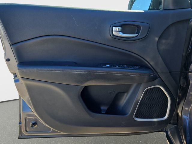 Used 2018 Gray Jeep Sport image 28