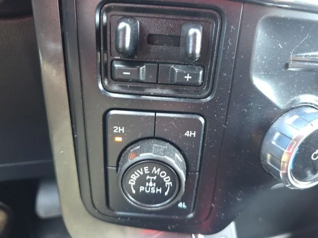 Used 2023 Silver Ford XLT image 19