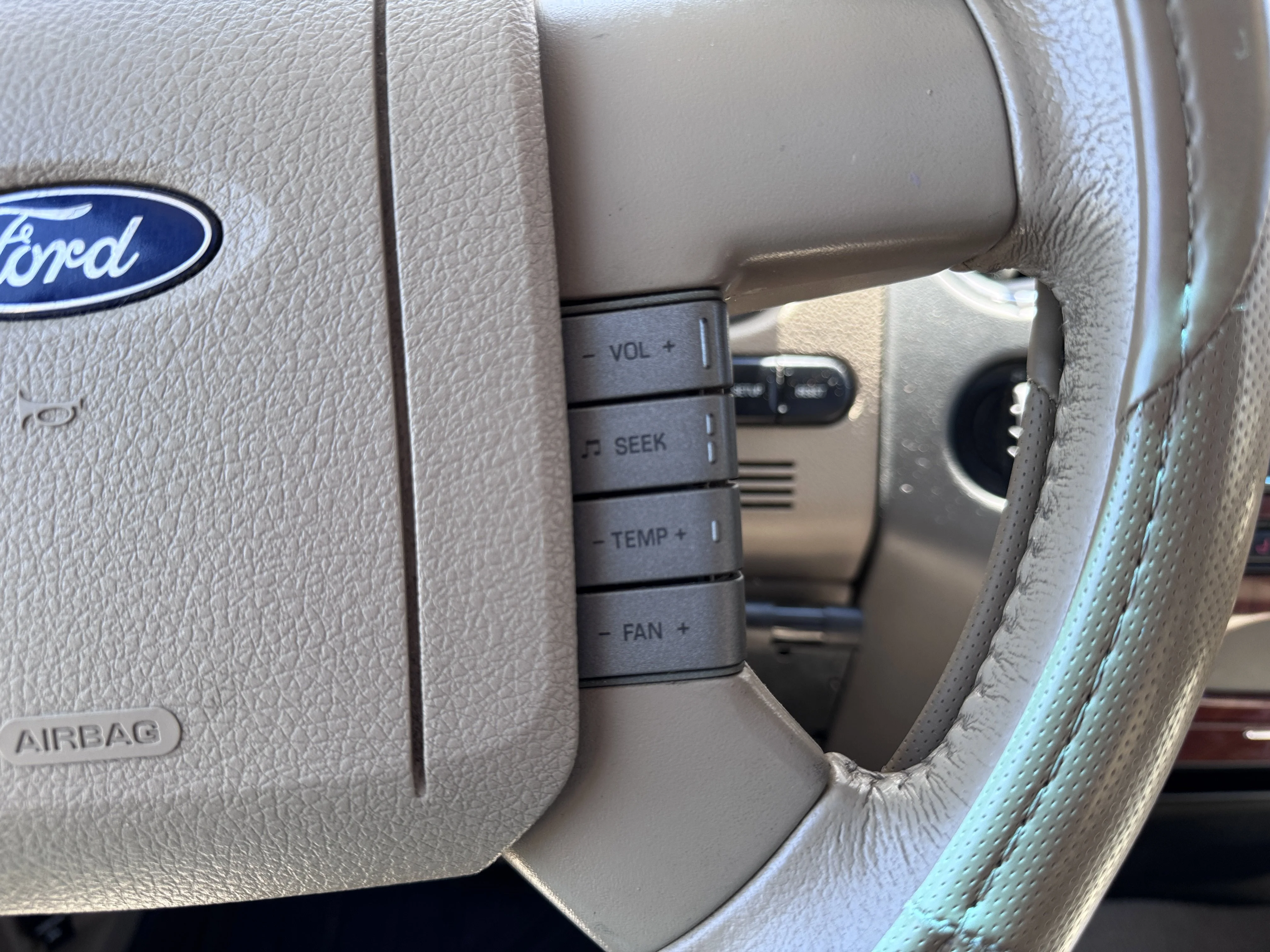 Used 2008  Ford FX4 image 21