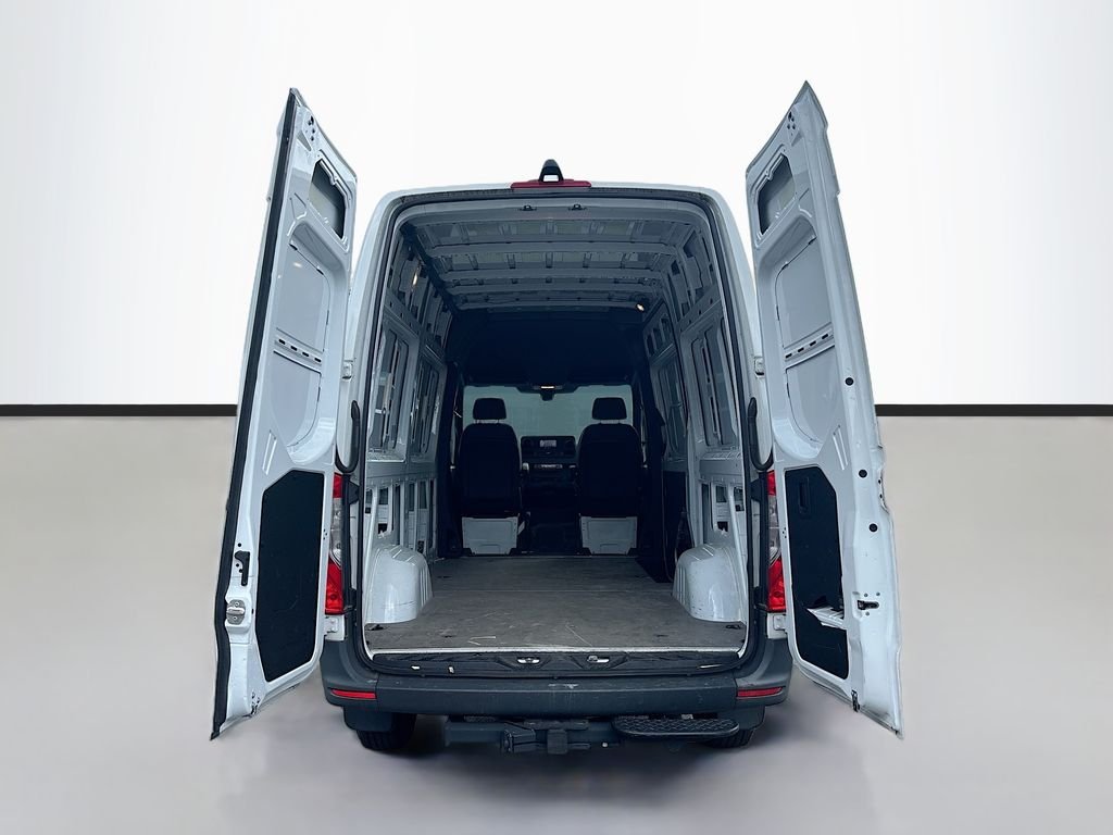 Used 2024 White Mercedes-Benz Cargo 144 WB image 9