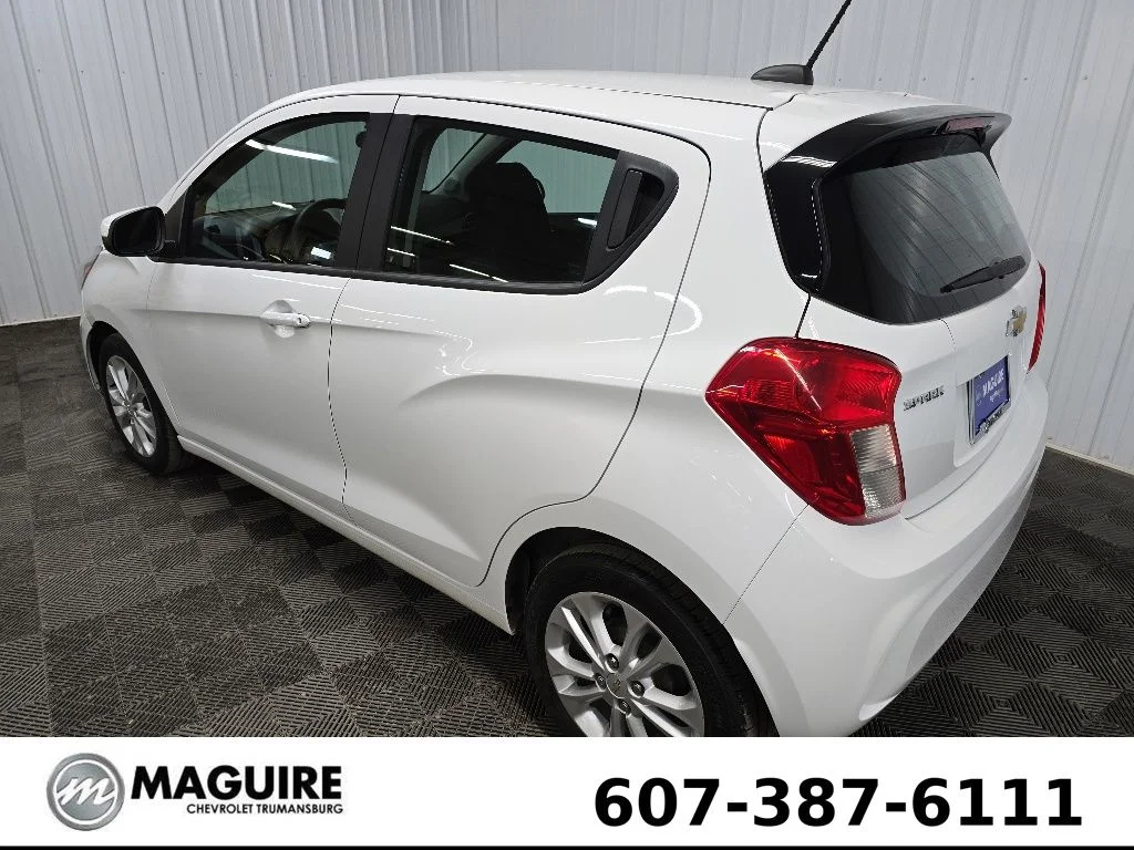 Used 2020 Summit White Chevrolet 1LT image 9