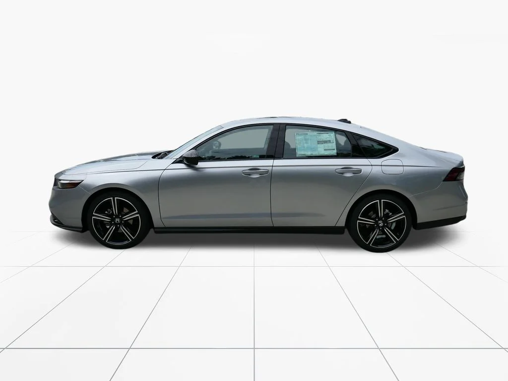 New 2026 Solar Silver Metallic Honda SE image 5