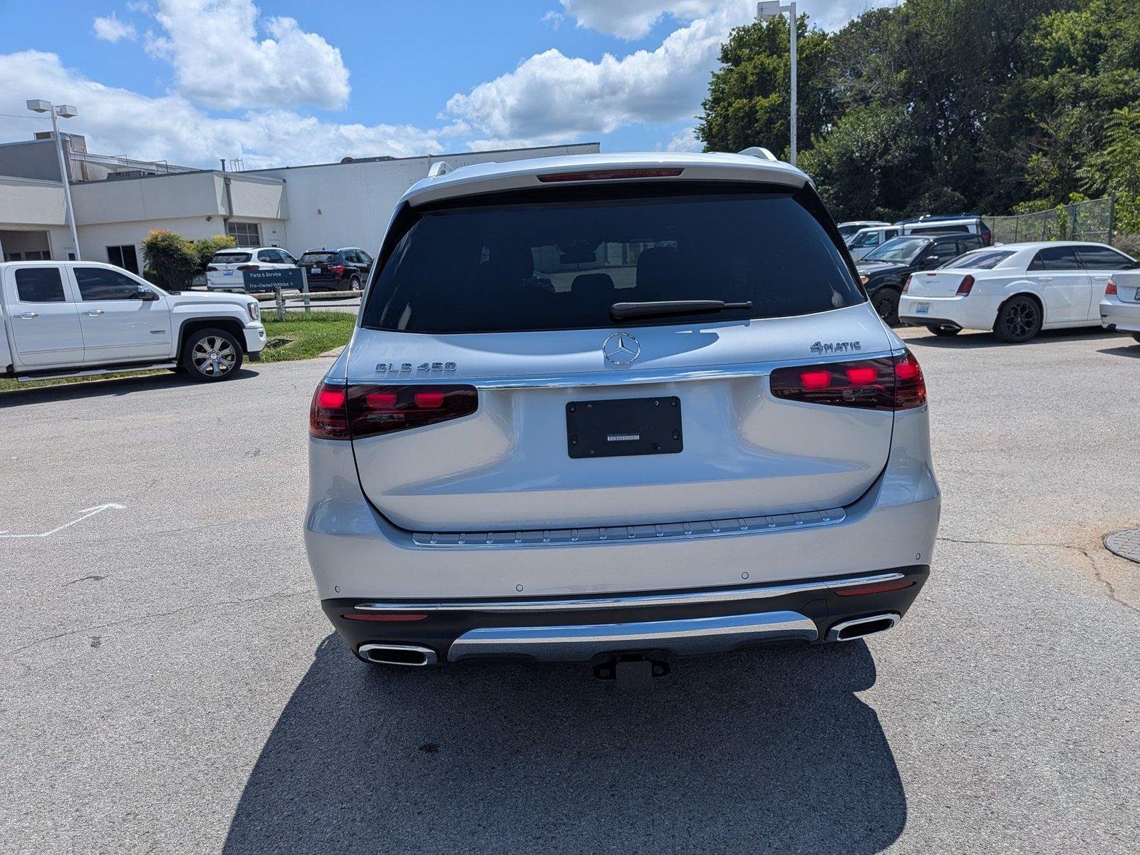 Used 2025 Cirrus Silver Metallic Mercedes-Benz GLS 450 image 4