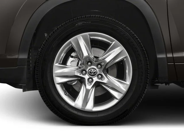 Used 2018 White Toyota Limited image 11