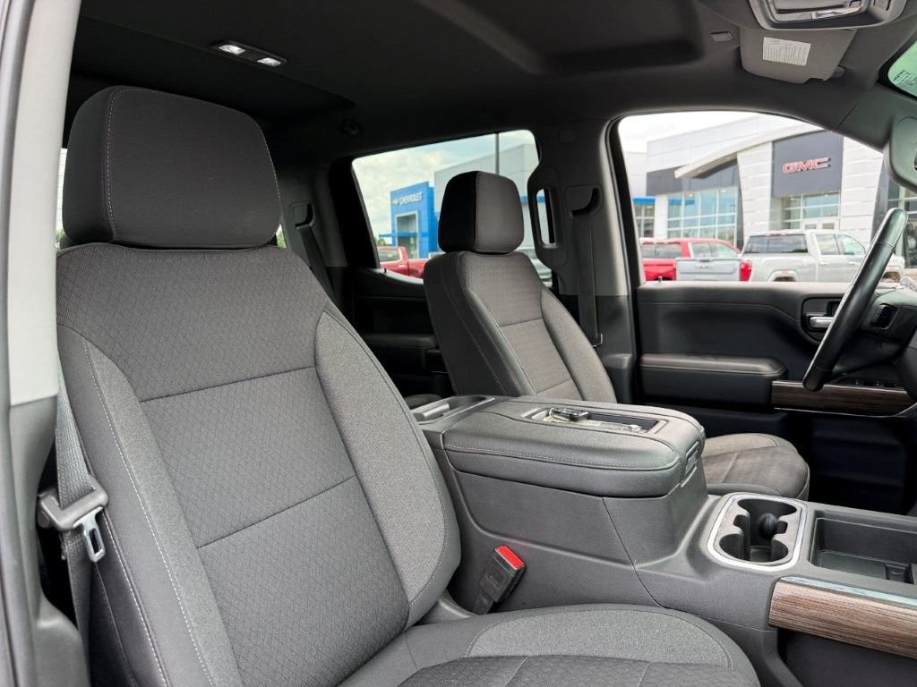 Used 2022 Red Chevrolet LT Trail Boss image 25