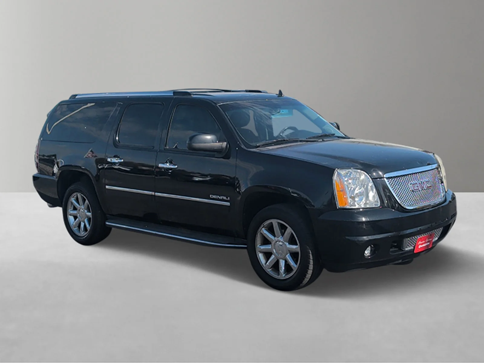Used 2013 GMC Yukon XL Denali with VIN 1GKS2MEF6DR109107 for sale in Saint Paul, Minnesota