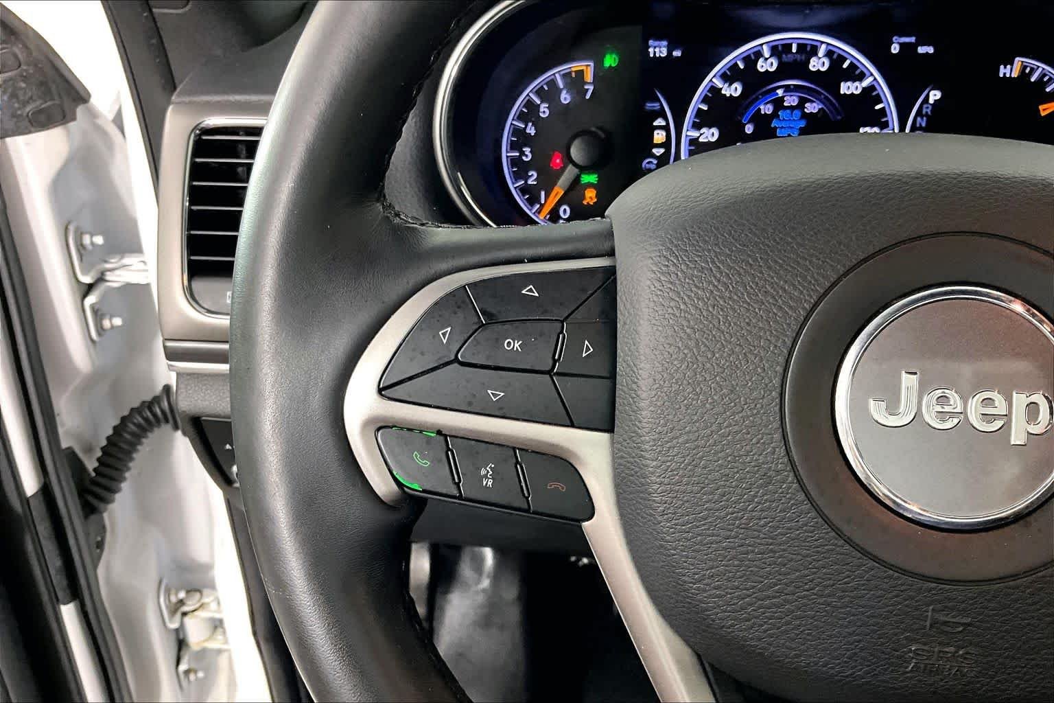 Used 2019 Bright White Clearcoat Jeep Limited image 23
