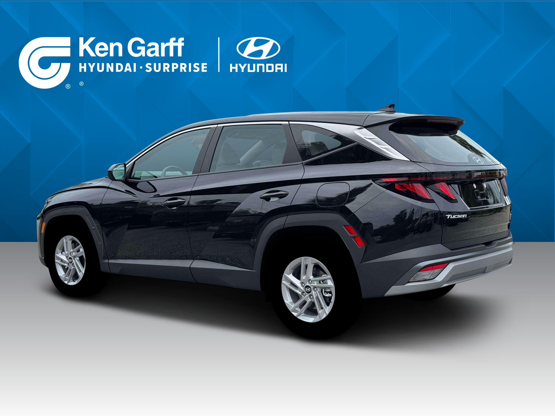 New 2026 Phantom Black Hyundai SE FWD image 4