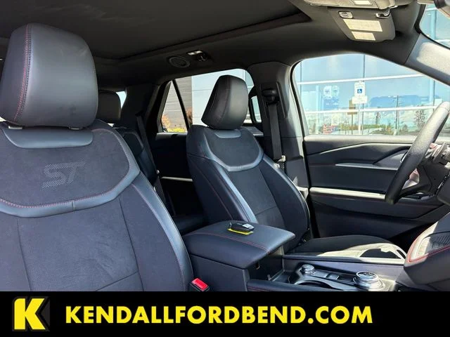 Certified Used 2025  Ford ST image 16