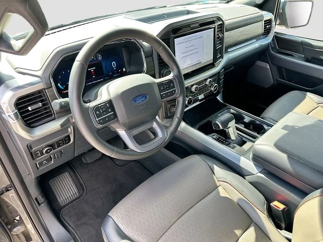 Used 2025 Gray Ford Lariat image 9