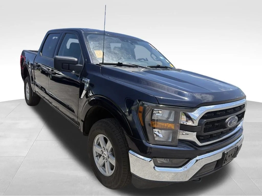 Used 2023 Blue Ford XL image 18