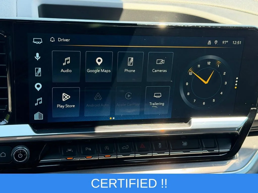 Used 2025 Iridescent Pearl Tricoat Chevrolet High Country image 9