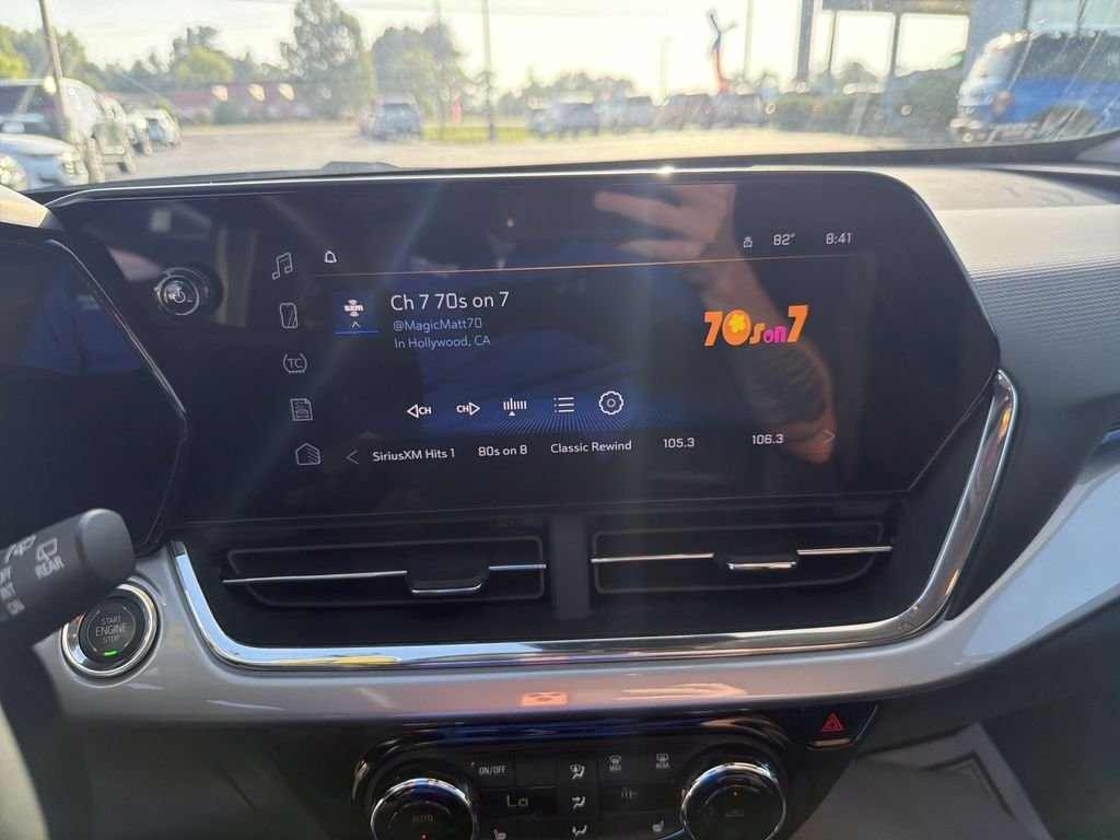 Used 2025 Gray Chevrolet LT image 21