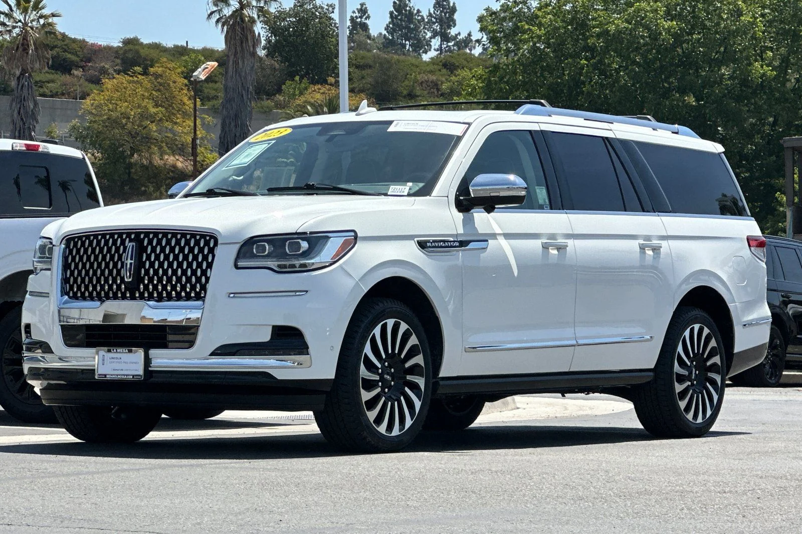 Used 2023 White Lincoln Black Label image 7