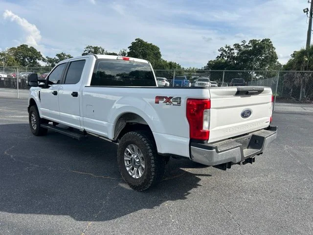 Used 2018 White Ford XL image 3