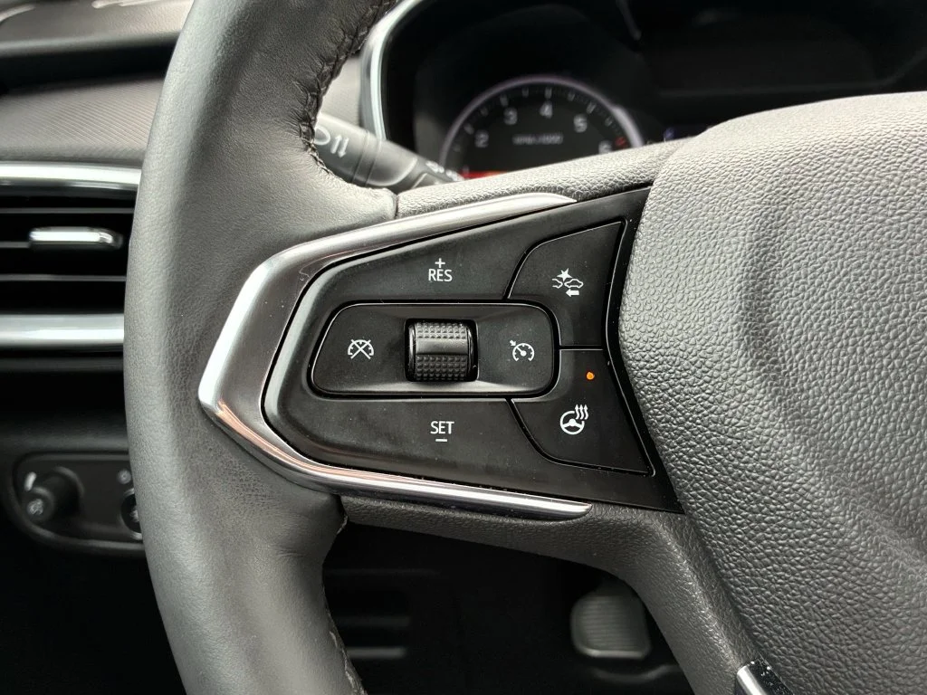 Used 2023 STERLING GRAY METALLIC Chevrolet LT image 29