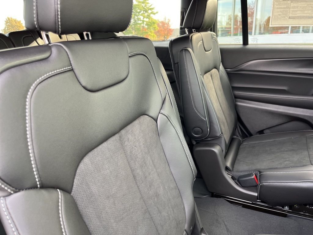 2025 Jeep Grand Cherokee L Altitude - Photo 41