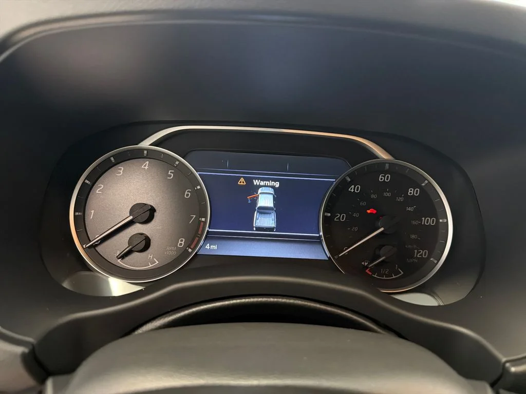 New 2027 Glacier White Nissan Crew Cab SV image 17