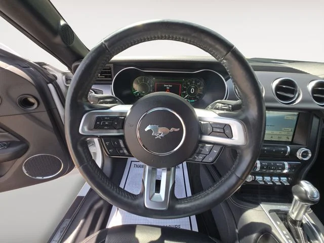 Used 2018 White Ford GT Premium image 12
