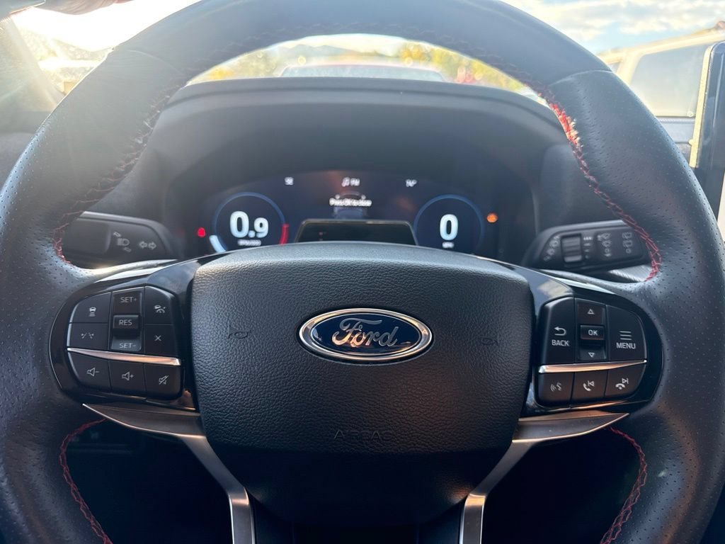 Used 2025 Black Metallic Ford ST-Line image 31