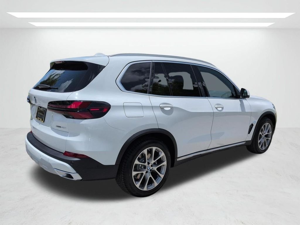 New 2026 Alpine White BMW xDrive40i image 4