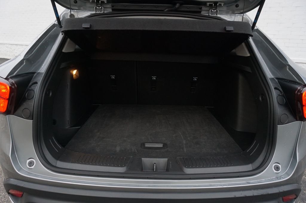 Used 2025 Gray Chevrolet LT image 26