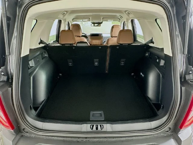 New 2026 Gray Ford Outer Banks image 23
