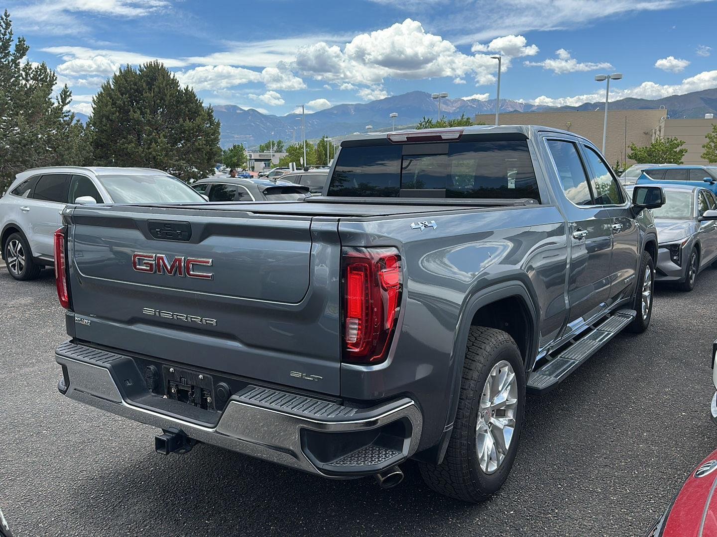 Used 2021 Satin Steel Metallic GMC SLT image 4