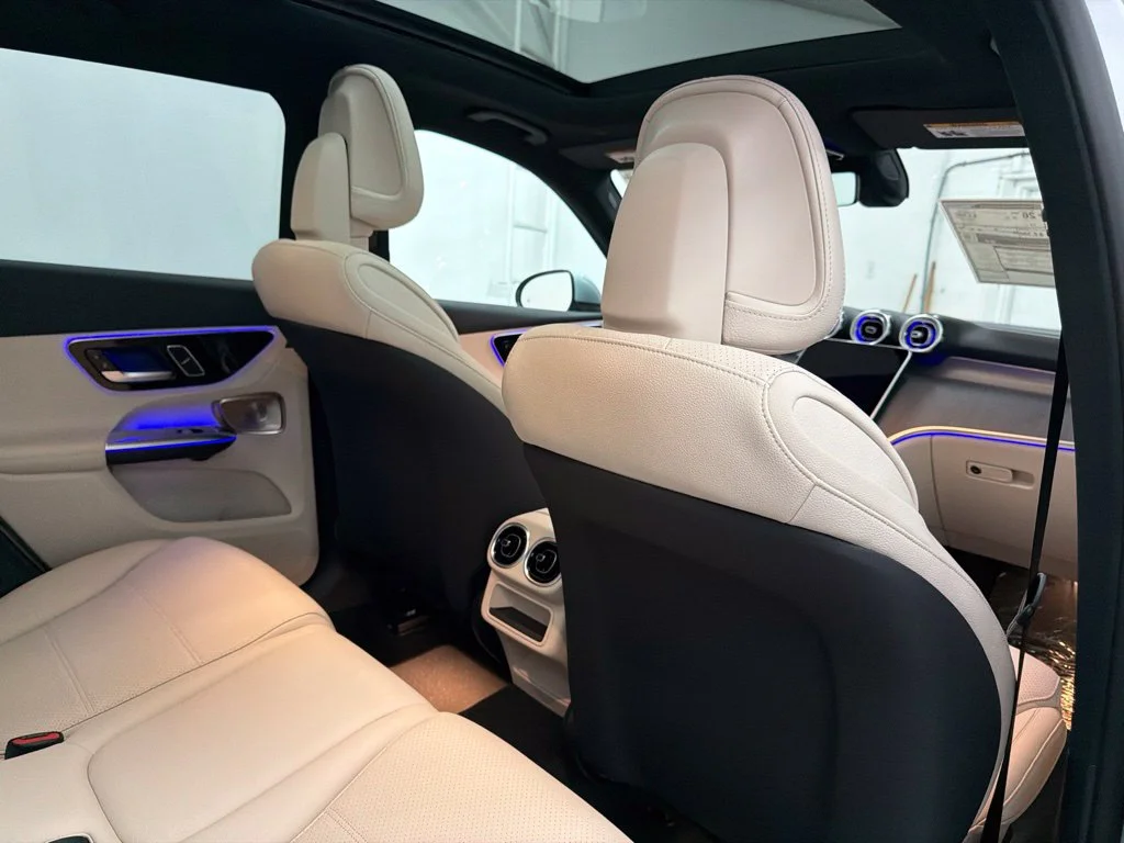 New 2027 Silver Mercedes-Benz GLC 300 image 27