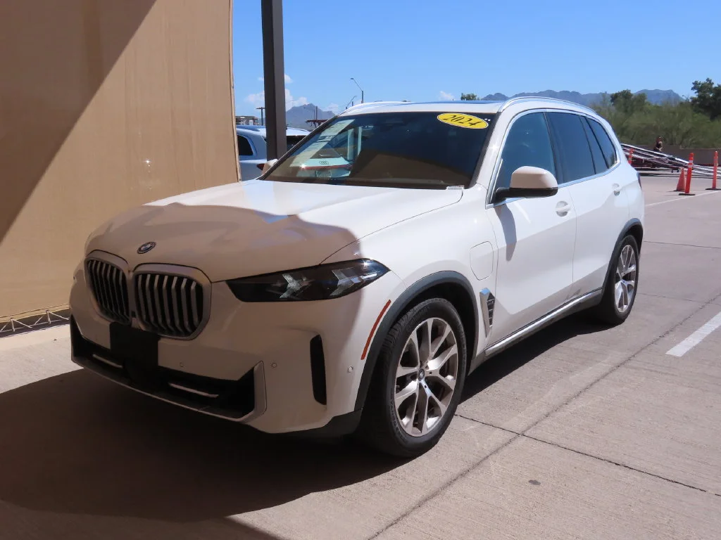 Certified Used 2024 Alpine White BMW xDrive50e image 2