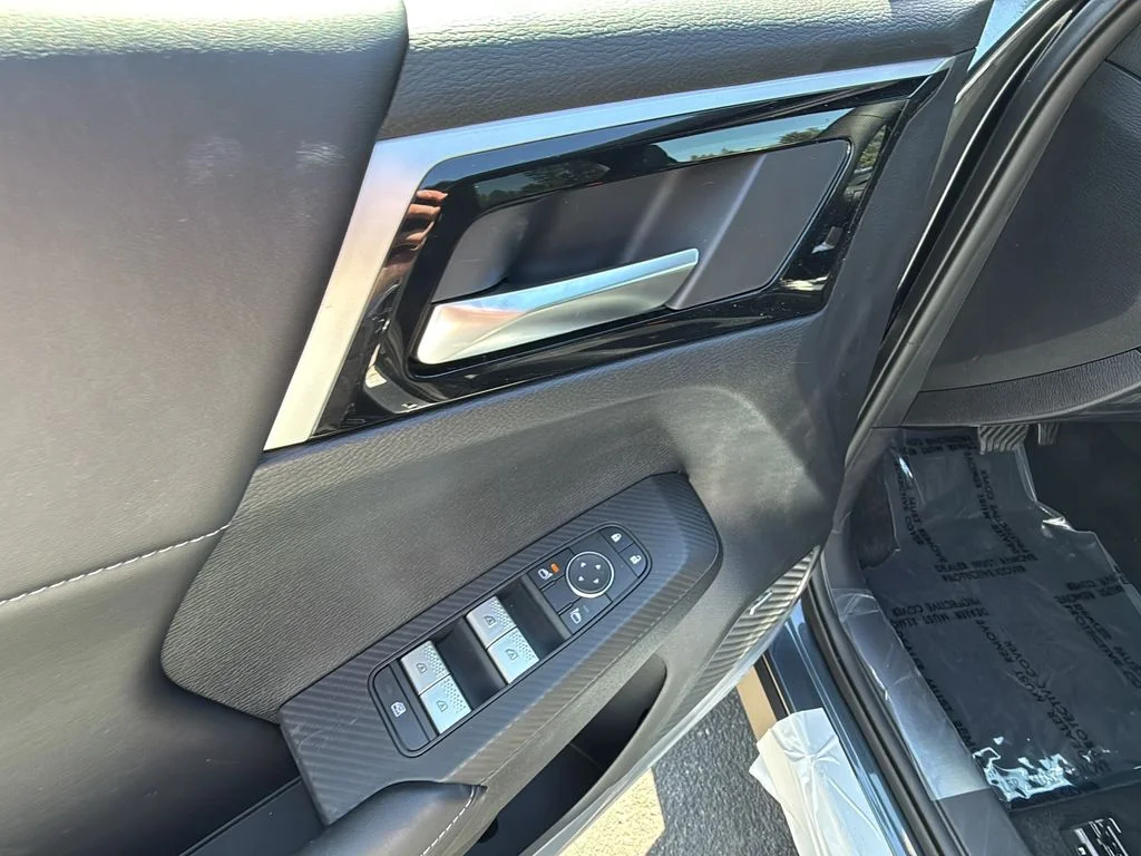 New 2026 Graphite Gray Mitsubishi LE 1.5T S-AWC image 10