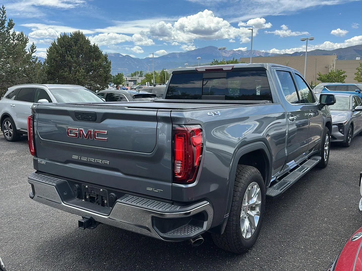 Used 2021 Satin Steel Metallic GMC SLT image 4