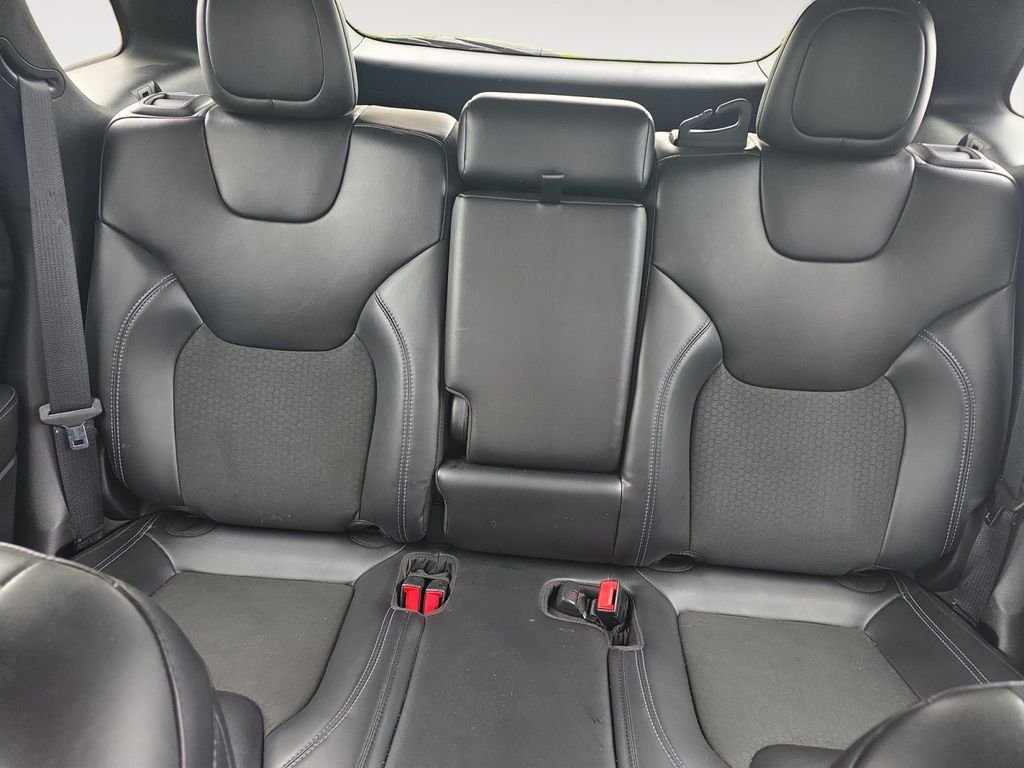 Used 2020 Black Jeep Latitude Plus image 13
