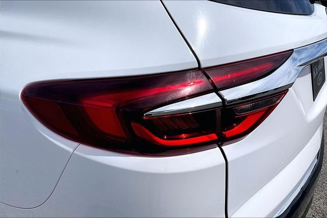 Used 2019 White Buick Essence image 30