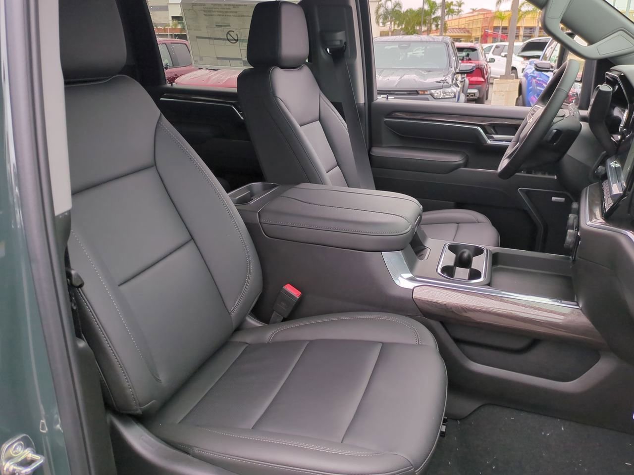 2025 Chevrolet Silverado 2500 HD LTZ - Photo 28