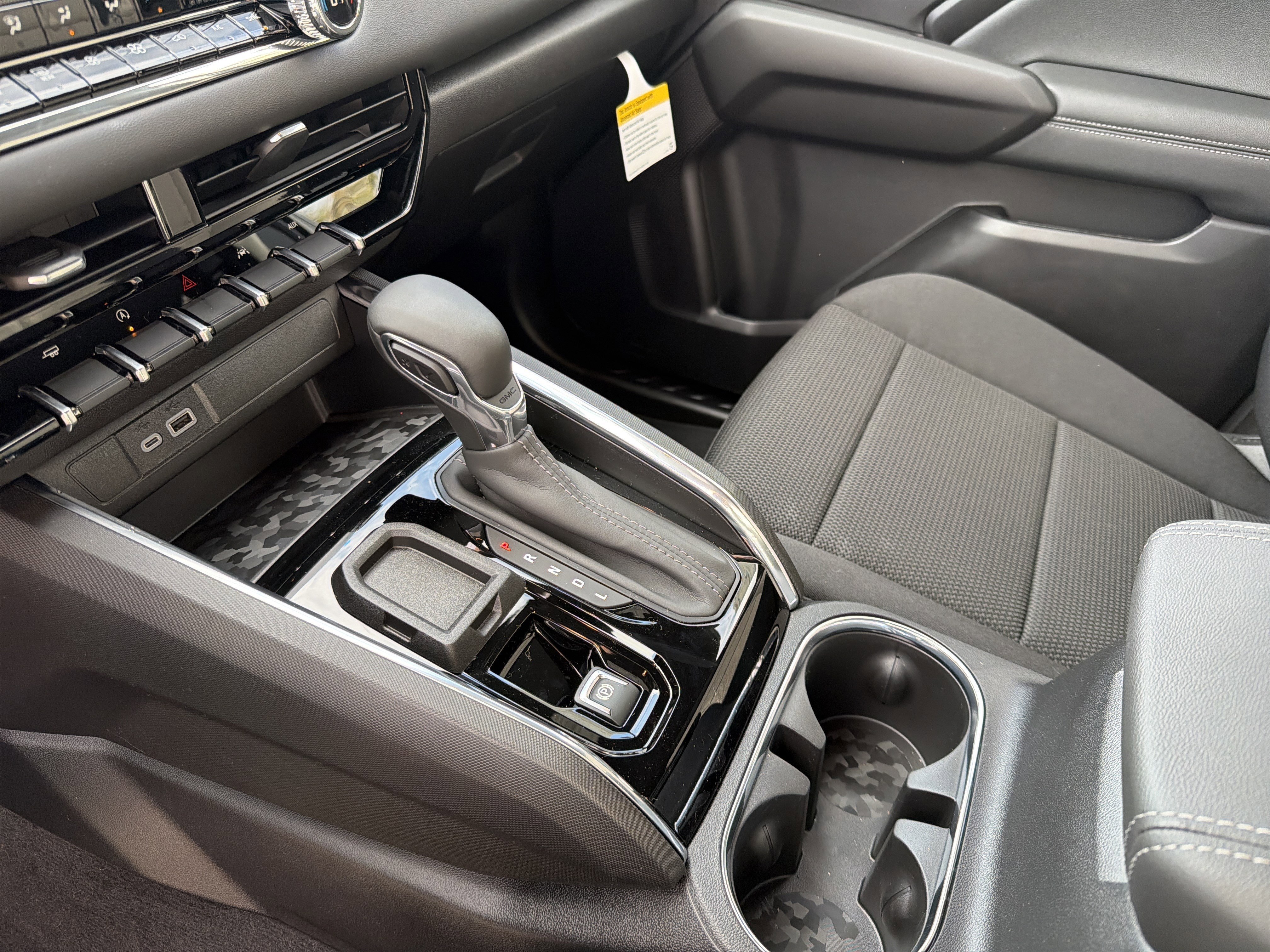 2026 GMC Canyon Elevation - Photo 14