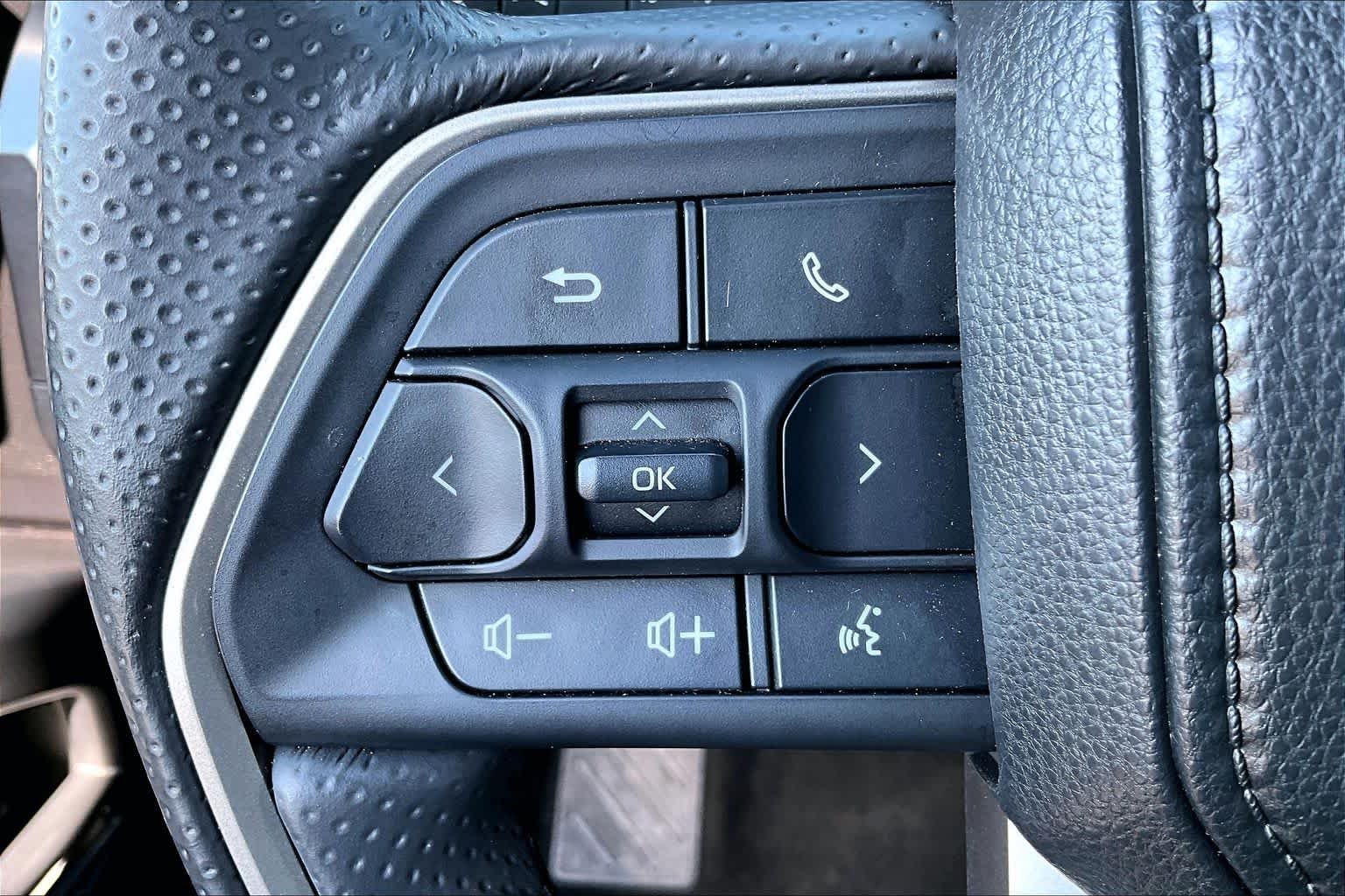Used 2026 Black Toyota SR5 image 21