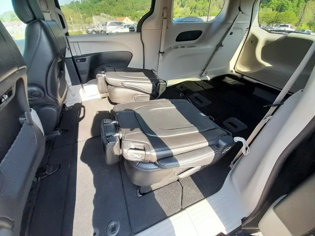 Used 2023 Black Chrysler Touring L image 52