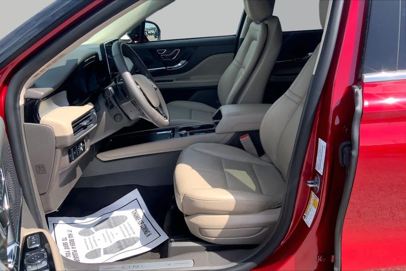 Pre-Owned 2024 Lincoln Corsair Premiere