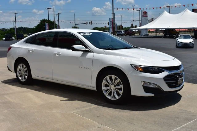 Used 2024 White Chevrolet LT image 4
