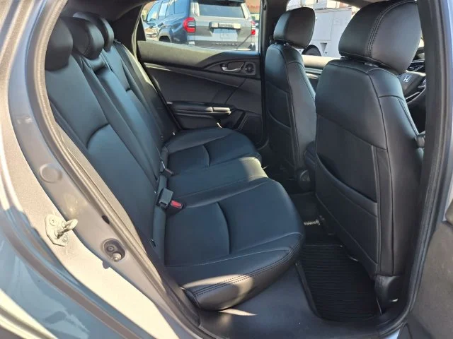 Used 2018 Silver Honda EX image 20