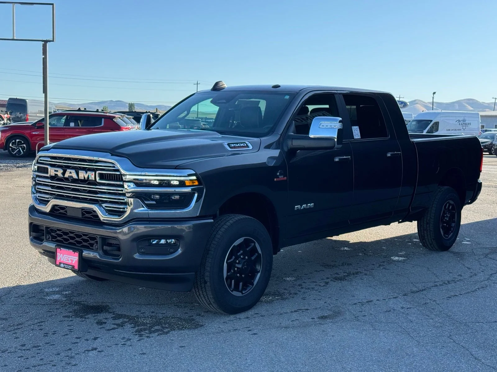 New 2026 Granite Crystal Metallic Clear-Coat Exterior Paint RAM Laramie image 12
