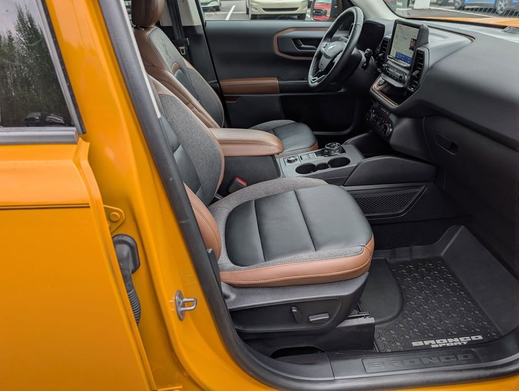 Used 2022 Orange Ford Outer Banks image 20