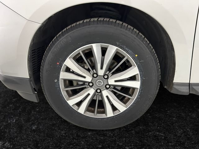 Used 2020 Silver Nissan SL image 27